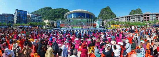 开幕仪式现场 (赵志岸摄)